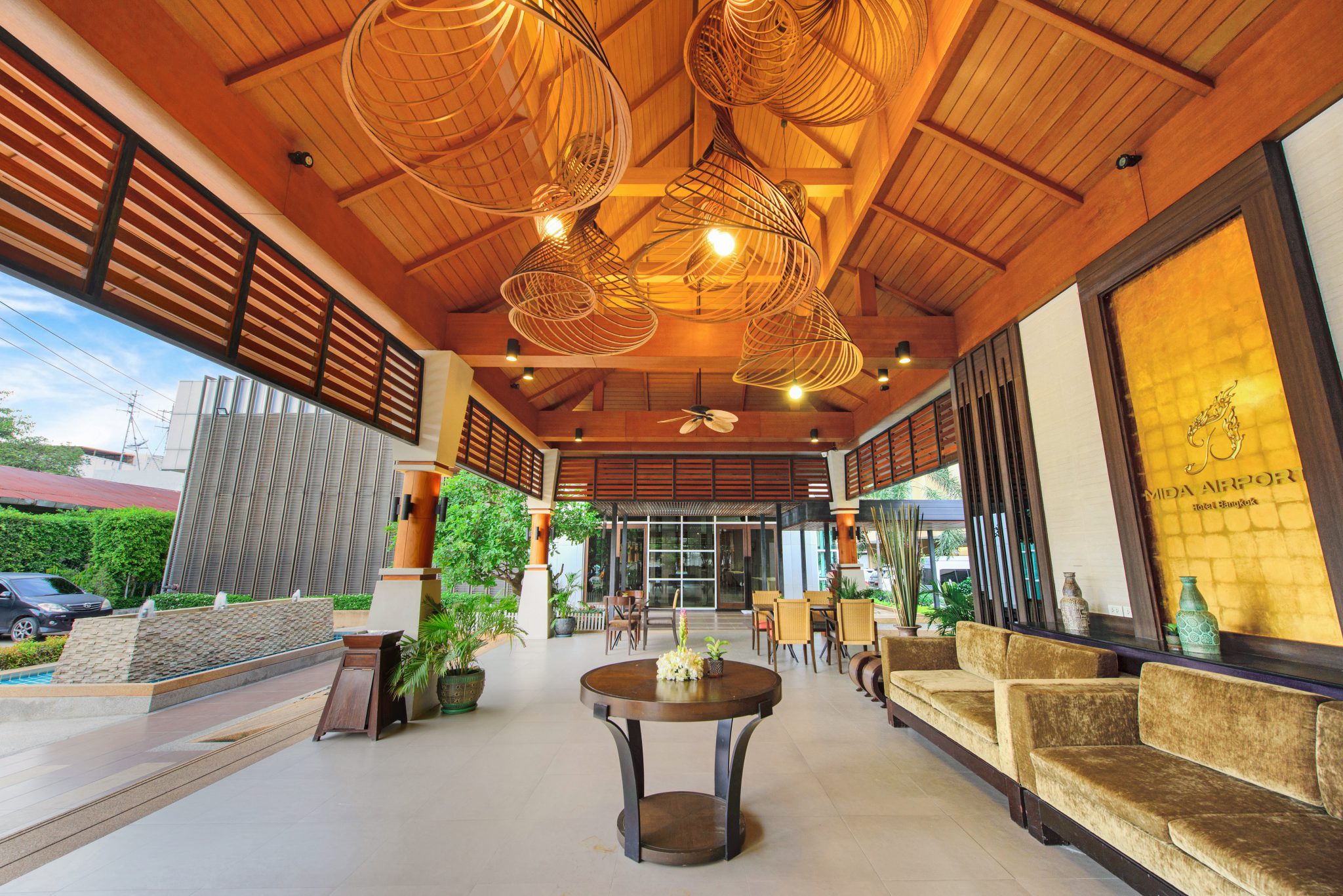 Lobby at Mida Hotel Don Mueang Airport